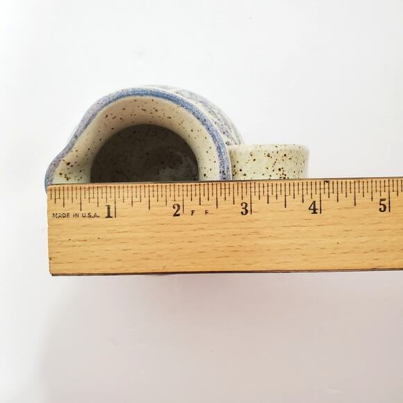 Vtg Studio Pottery Creamer Beige Speckled with Blue Flowers Leaves Signed 4.5" - Picture 10 of 12